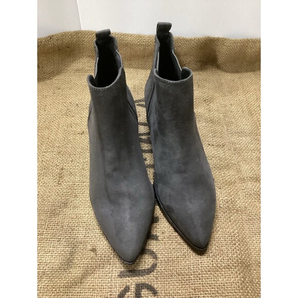 Old Navy Ankle Slip On Booties Grey Suede Microfiber Uppers Women’s Size 9 - Picture 1 of 7